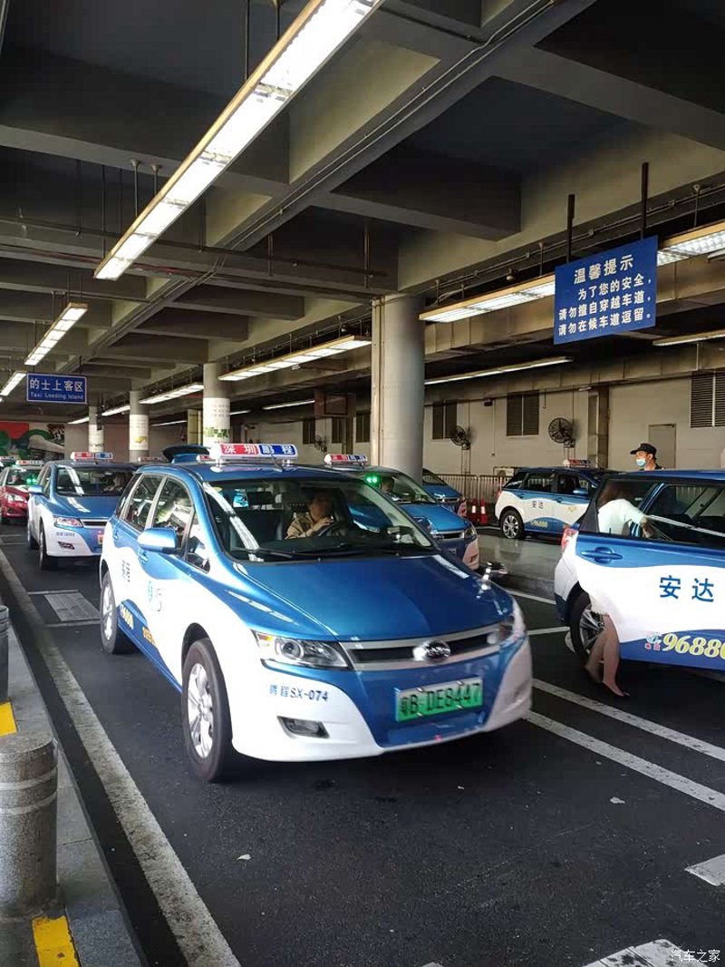 在日常运营中，如何高效地进行日用百货的采购？听听我们公司的采购经理怎么说。