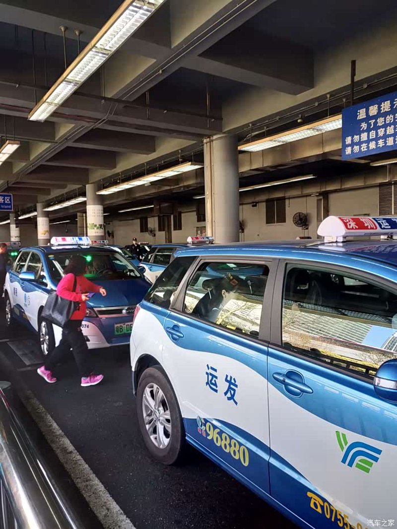 如何选择性价比高的日用百货？这个问题困扰着许多家庭主妇。